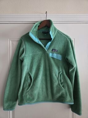 Patagonia Small Mint Green Fleece Pullover